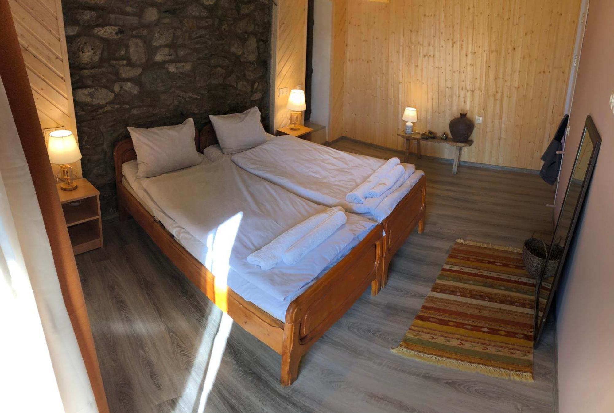 Guest House Keti Margiani Μέστια Εξωτερικό φωτογραφία