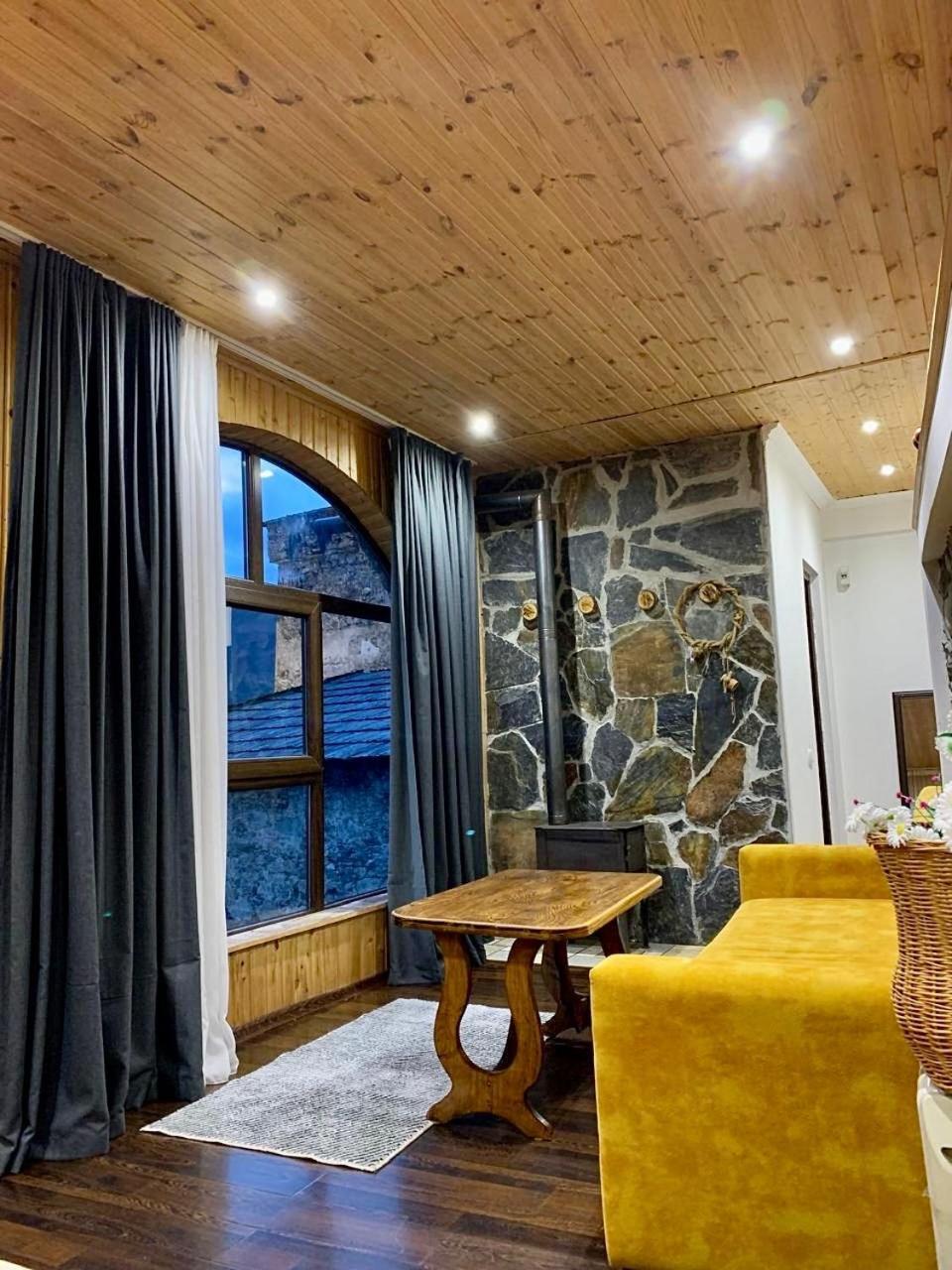 Guest House Keti Margiani Μέστια Εξωτερικό φωτογραφία