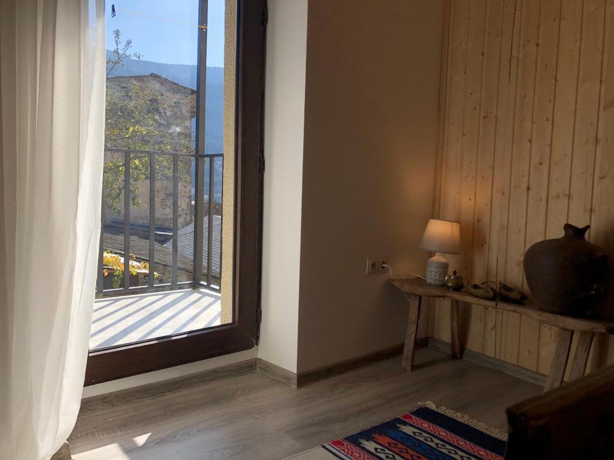 Guest House Keti Margiani Μέστια Εξωτερικό φωτογραφία