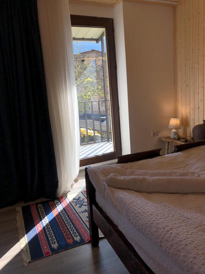 Guest House Keti Margiani Μέστια Εξωτερικό φωτογραφία
